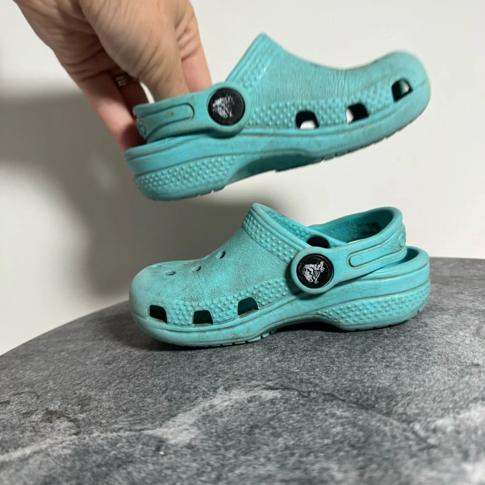 Teal Blue Crocs Rubber Clogs 6